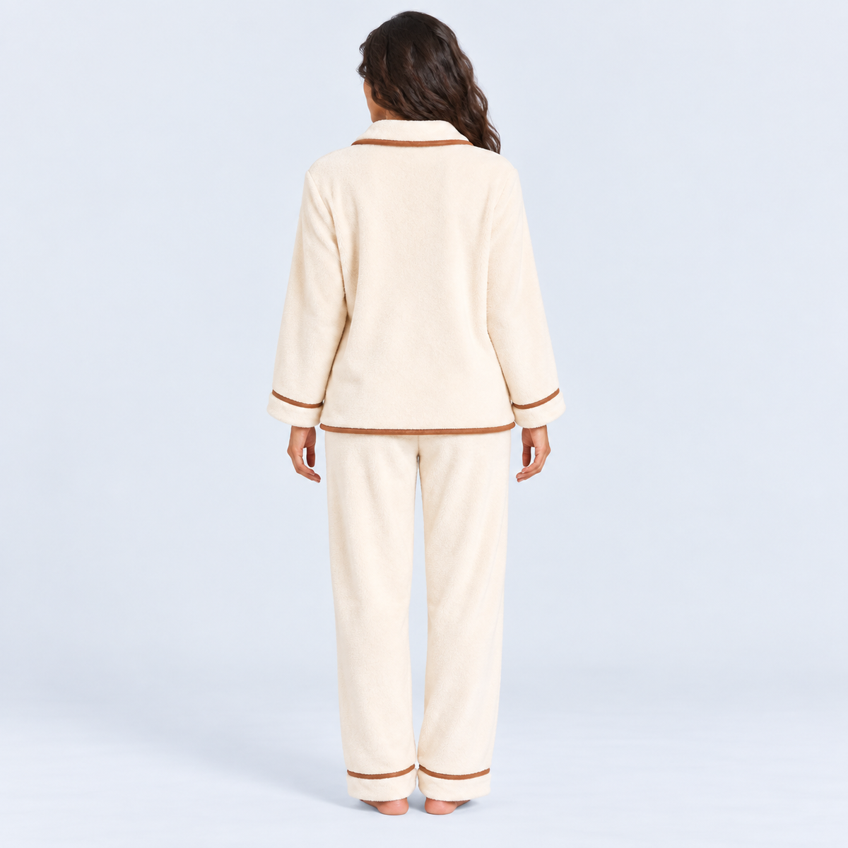 Pyjama long femme en flanelle à passepoils