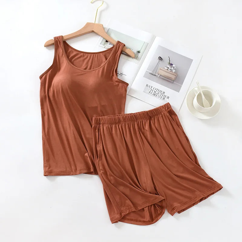 Ensemble pyjama femme uni avec débardeur et short