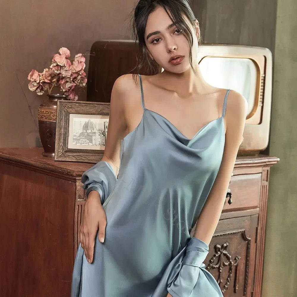 Peignoir femme satiné long à nouer
