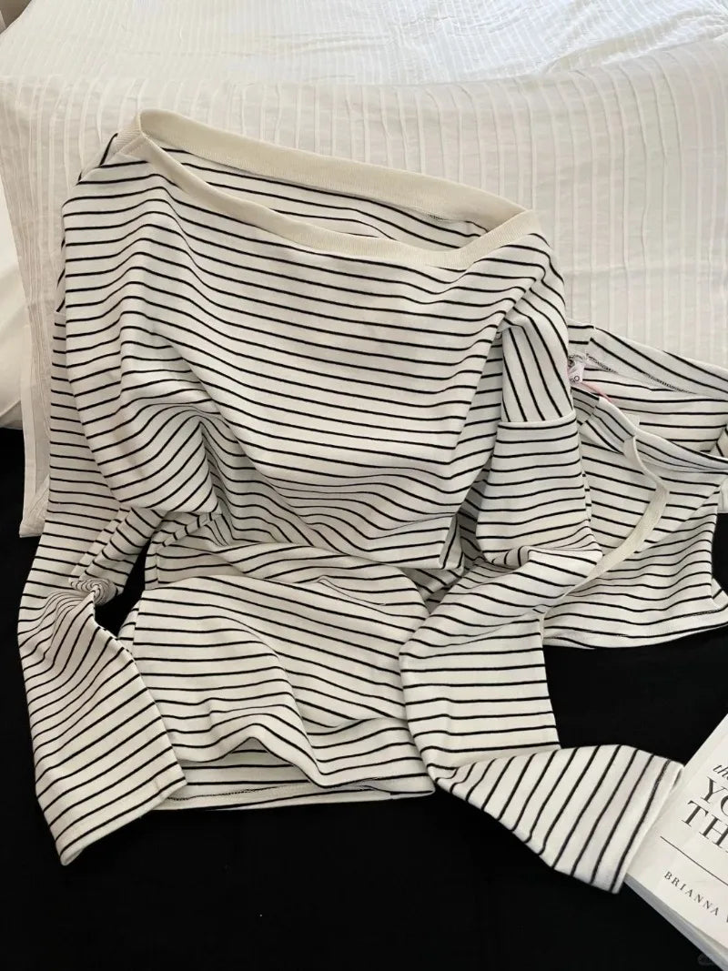 Ensemble pyjama femme rayé avec manches longues et short