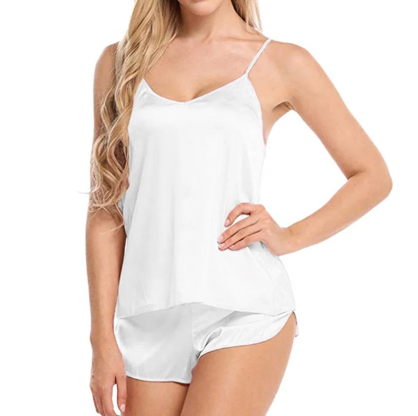 Ensemble pyjama femme satiné avec débardeur et short