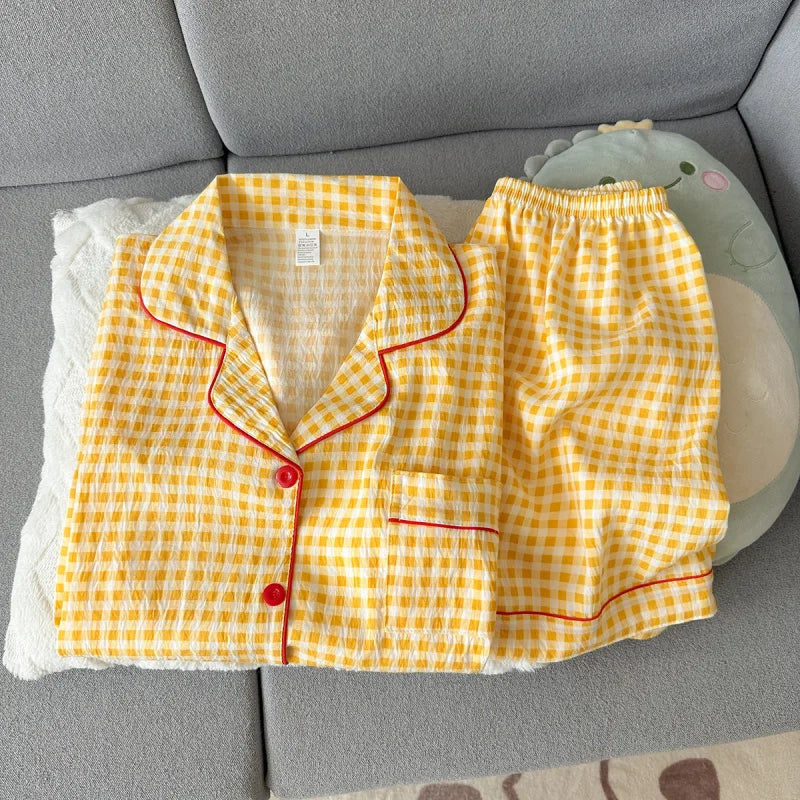 Pyjama short femme vichy jaune à finitions rouges