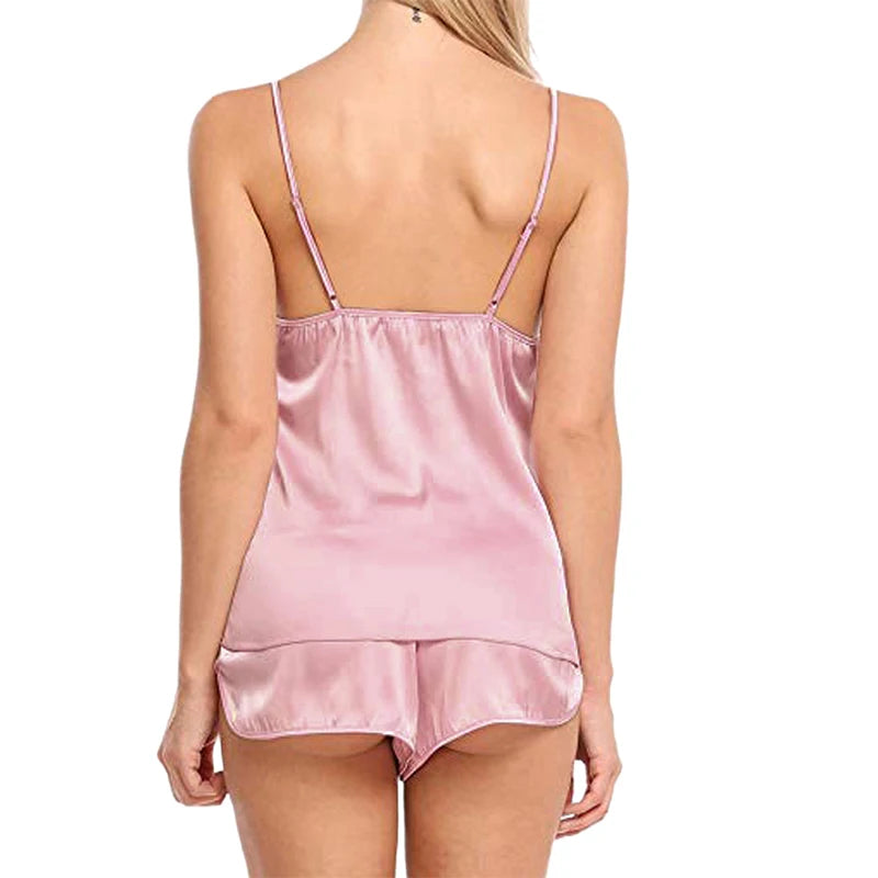 Pyjama femme satiné avec caraco fluide et short