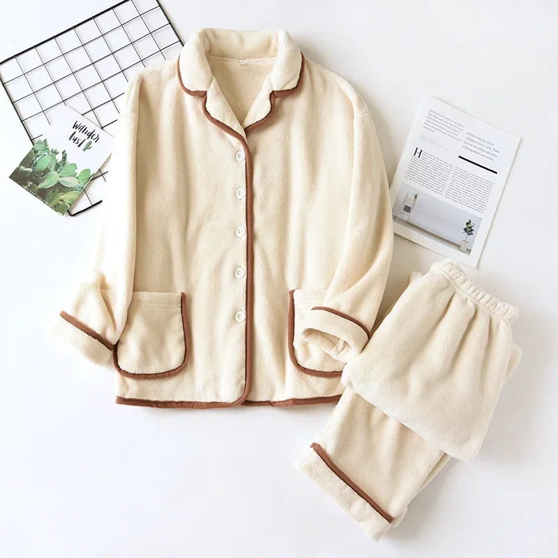 Ensemble pyjama femme épais en flanelle avec passepoils