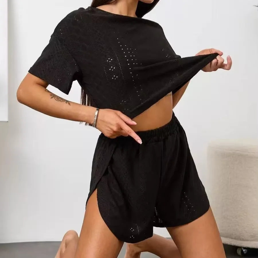 Pyjama short femme à imprimé cœur ou cerise