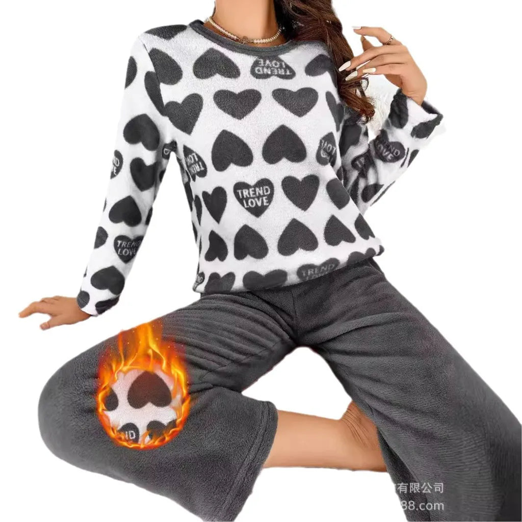Pyjama hiver femme à cœurs avec pantalon uni