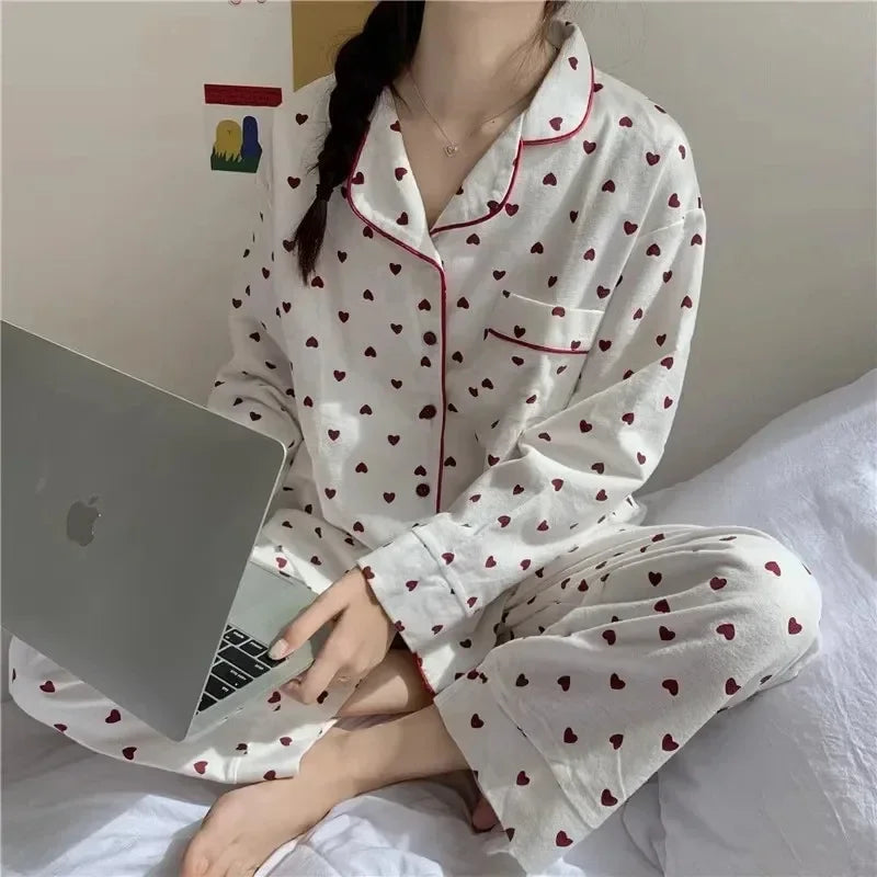 Pyjama femme à petits cœurs avec pantalon