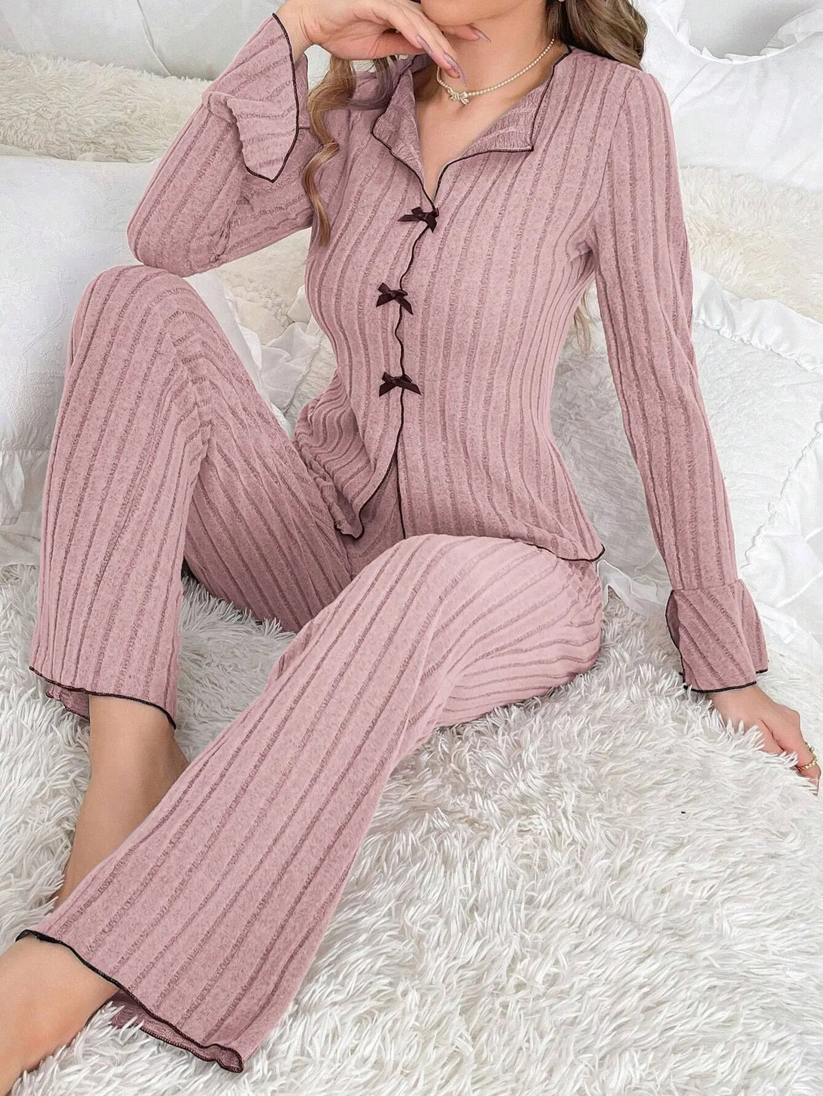 Ensemble pyjama femme côtelé avec fermeture à nœuds
